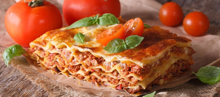 Lasanha de Carne com Molho de Carne Caseiro